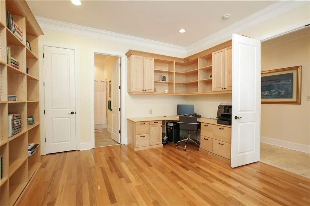 6039 City Walk Lane, Atlanta, Georgia 30328, 3 Bedrooms Bedrooms, ,3 BathroomsBathrooms,Residential,Sold,6039 City Walk Lane,6560081
