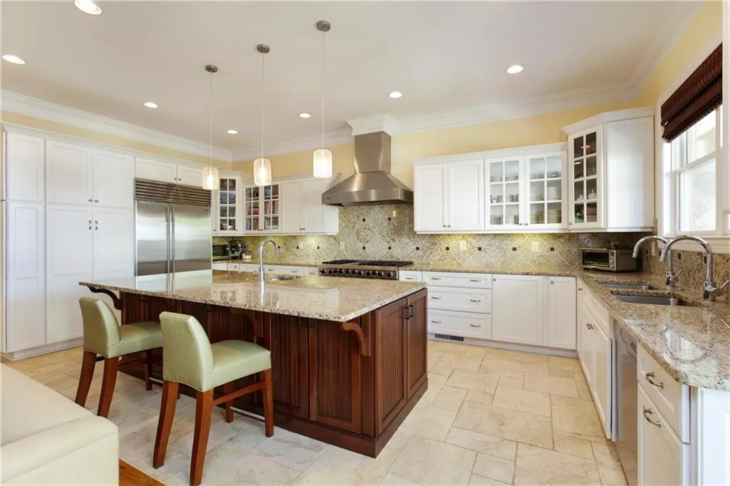 6039 City Walk Lane, Atlanta, Georgia 30328, 3 Bedrooms Bedrooms, ,3 BathroomsBathrooms,Residential,Sold,6039 City Walk Lane,6560081