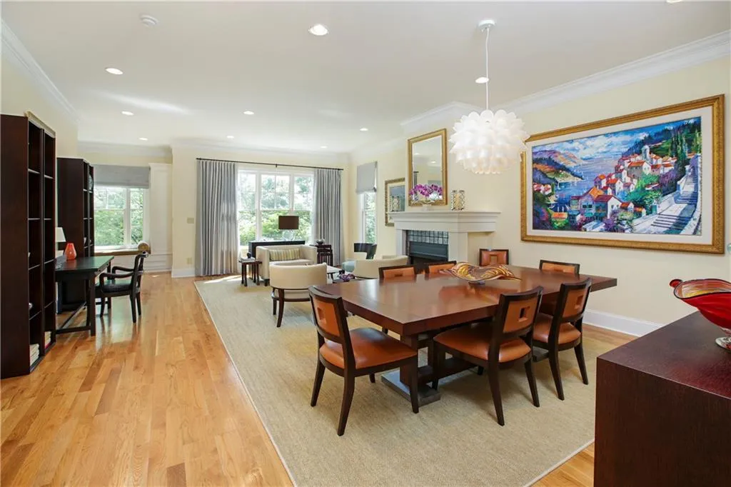 6039 City Walk Lane, Atlanta, Georgia 30328, 3 Bedrooms Bedrooms, ,3 BathroomsBathrooms,Residential,Sold,6039 City Walk Lane,6560081