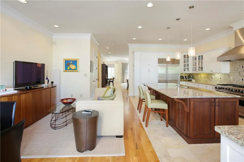 6039 City Walk Lane, Atlanta, Georgia 30328, 3 Bedrooms Bedrooms, ,3 BathroomsBathrooms,Residential,Sold,6039 City Walk Lane,6560081