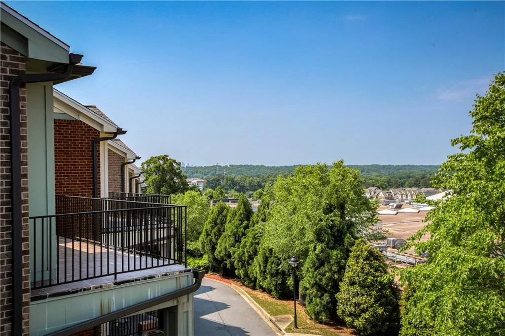 6039 City Walk Lane, Atlanta, Georgia 30328, 3 Bedrooms Bedrooms, ,3 BathroomsBathrooms,Residential,Sold,6039 City Walk Lane,6560081