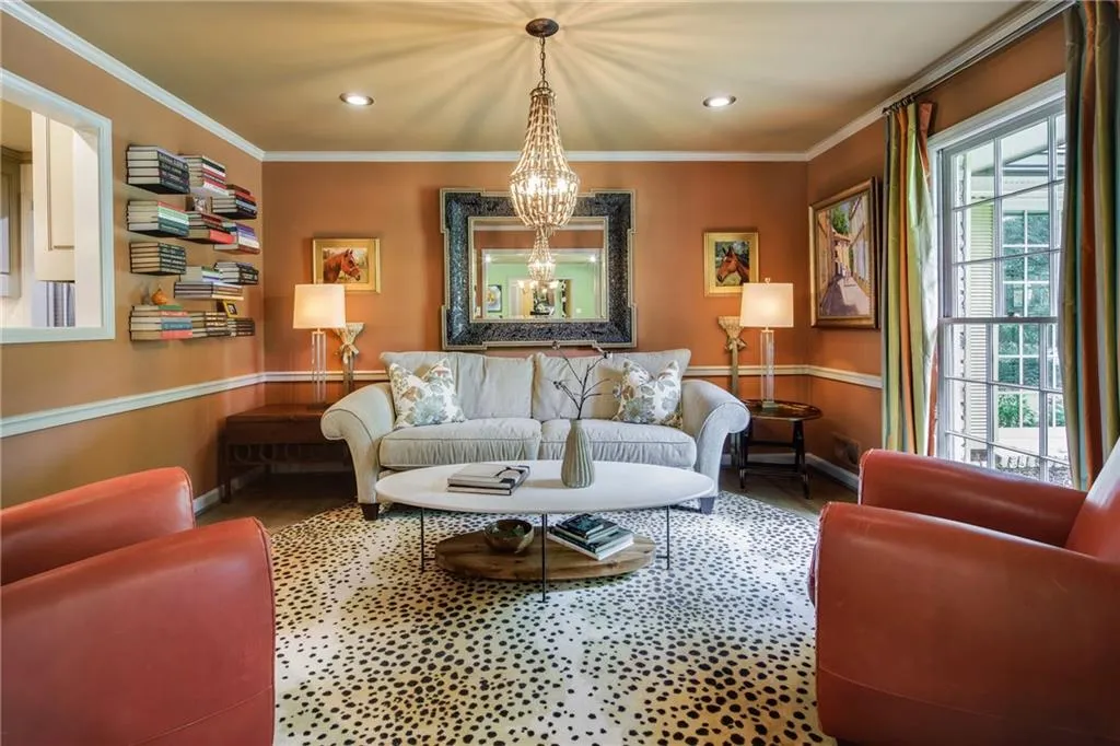 6165 River Shore Parkway, Sandy Springs, Georgia 30328, 4 Bedrooms Bedrooms, ,3 BathroomsBathrooms,Residential,Sold,6165 River Shore Parkway,6914454