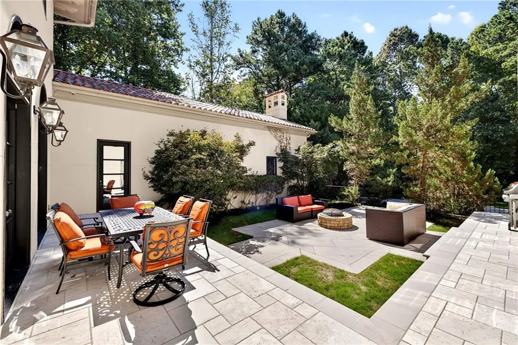 1240 Mount Paran Road Nw, Atlanta, Georgia 30327, 6 Bedrooms Bedrooms, ,7 BathroomsBathrooms,Residential,For Sale,1240 Mount Paran Road Nw,7625287