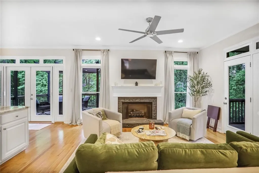 7249 Village Creek Trace, Atlanta, Georgia 30328, 4 Bedrooms Bedrooms, ,3 BathroomsBathrooms,Residential,For Sale,7249 Village Creek Trace,7576322