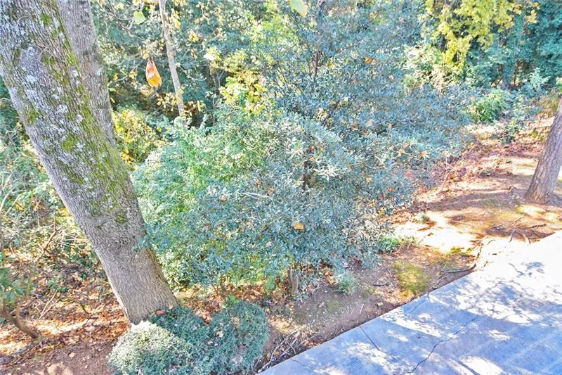 5400 Roswell Road Unit F1, Sandy Springs, Georgia 30342, 1 Bedroom Bedrooms, ,1 BathroomBathrooms,Residential,Sold,5400 Roswell Road Unit F1,6645094