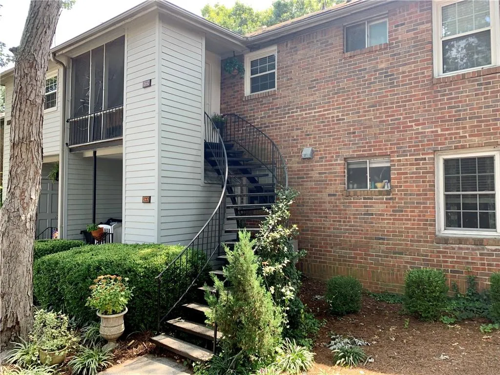 6700 Roswell Road Unit 24c, Atlanta, Georgia 30328, 2 Bedrooms Bedrooms, ,2 BathroomsBathrooms,Residential,Sold,6700 Roswell Road Unit 24c,6926014