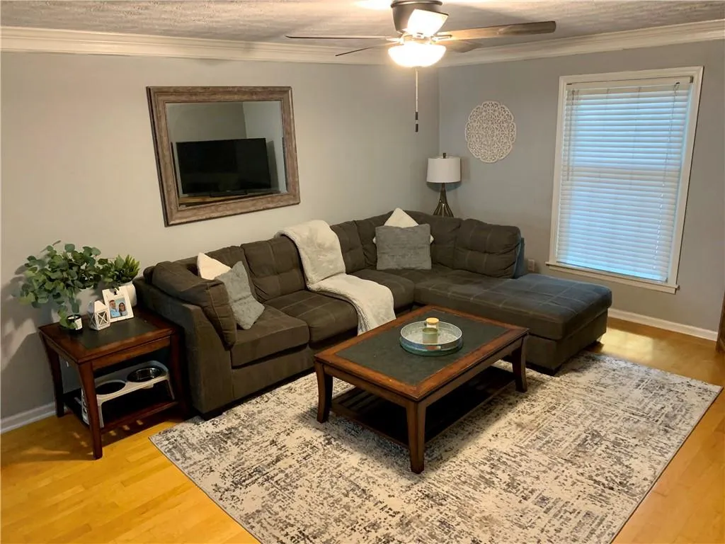 6700 Roswell Road Unit 24c, Atlanta, Georgia 30328, 2 Bedrooms Bedrooms, ,2 BathroomsBathrooms,Residential,Sold,6700 Roswell Road Unit 24c,6926014