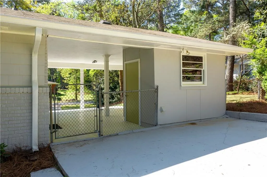 230 Brook Drive, Sandy Springs, Georgia 30328, 3 Bedrooms Bedrooms, ,2 BathroomsBathrooms,Residential,Sold,230 Brook Drive,6866494