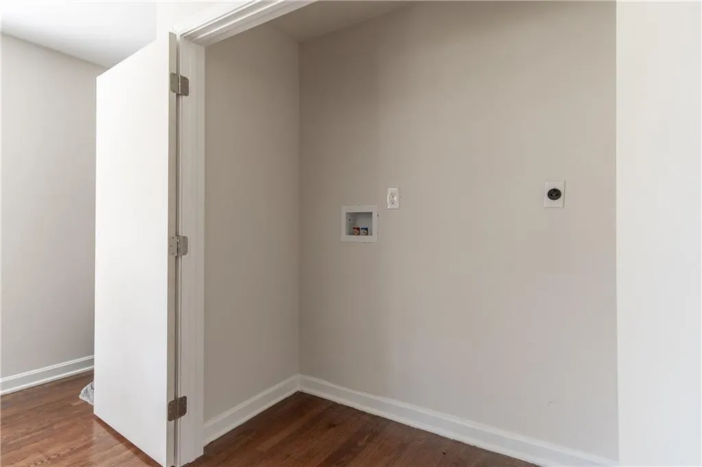 230 Brook Drive, Sandy Springs, Georgia 30328, 3 Bedrooms Bedrooms, ,2 BathroomsBathrooms,Residential,Sold,230 Brook Drive,6866494