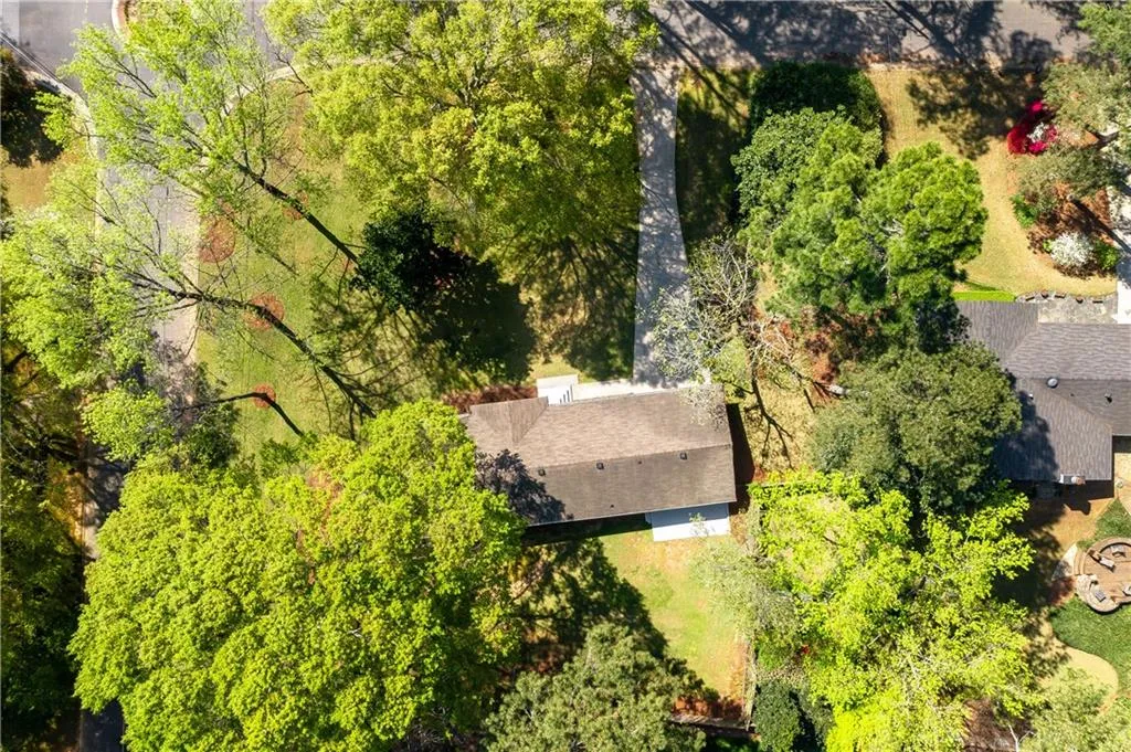 230 Brook Drive, Sandy Springs, Georgia 30328, 3 Bedrooms Bedrooms, ,2 BathroomsBathrooms,Residential,Sold,230 Brook Drive,6866494