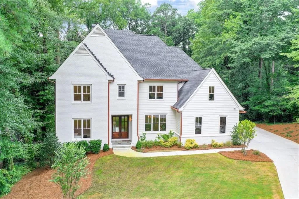 6368 Vernon Woods Drive, Sandy Springs, Georgia 30328, 4 Bedrooms Bedrooms, ,4 BathroomsBathrooms,Residential,Sold,6368 Vernon Woods Drive,6929119