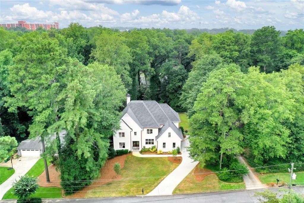 6368 Vernon Woods Drive, Sandy Springs, Georgia 30328, 4 Bedrooms Bedrooms, ,4 BathroomsBathrooms,Residential,Sold,6368 Vernon Woods Drive,6929119