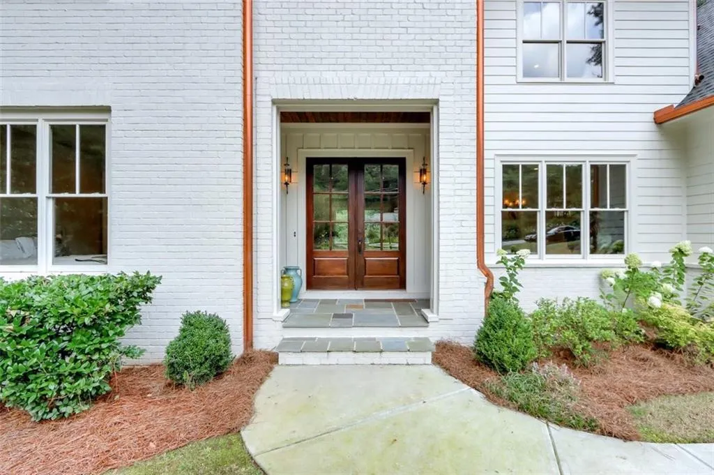 6368 Vernon Woods Drive, Sandy Springs, Georgia 30328, 4 Bedrooms Bedrooms, ,4 BathroomsBathrooms,Residential,Sold,6368 Vernon Woods Drive,6929119