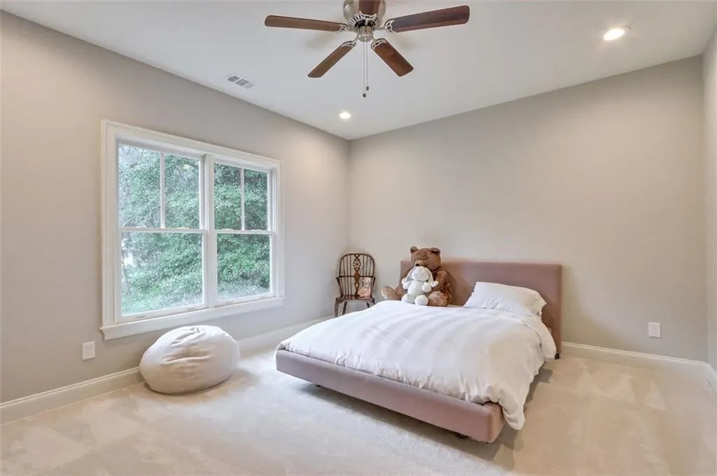 6368 Vernon Woods Drive, Sandy Springs, Georgia 30328, 4 Bedrooms Bedrooms, ,4 BathroomsBathrooms,Residential,Sold,6368 Vernon Woods Drive,6929119