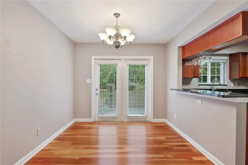 6940 Roswell Road Unit 15c, Atlanta, Georgia 30328, 2 Bedrooms Bedrooms, ,1 BathroomBathrooms,Residential,Sold,6940 Roswell Road Unit 15c,6773793