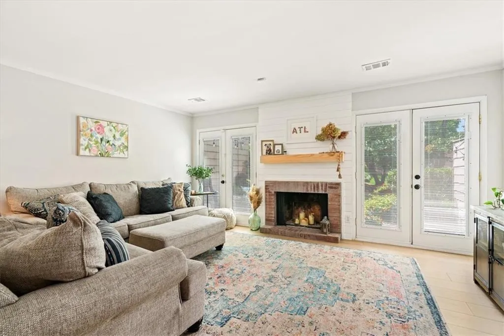 3626 Stonewall Court Se, Atlanta, Georgia 30339, 2 Bedrooms Bedrooms, ,1 BathroomBathrooms,Residential,For Sale,3626 Stonewall Court Se,7620876
