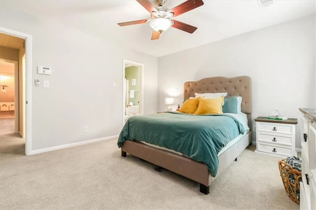 3626 Stonewall Court Se, Atlanta, Georgia 30339, 2 Bedrooms Bedrooms, ,1 BathroomBathrooms,Residential,For Sale,3626 Stonewall Court Se,7620876