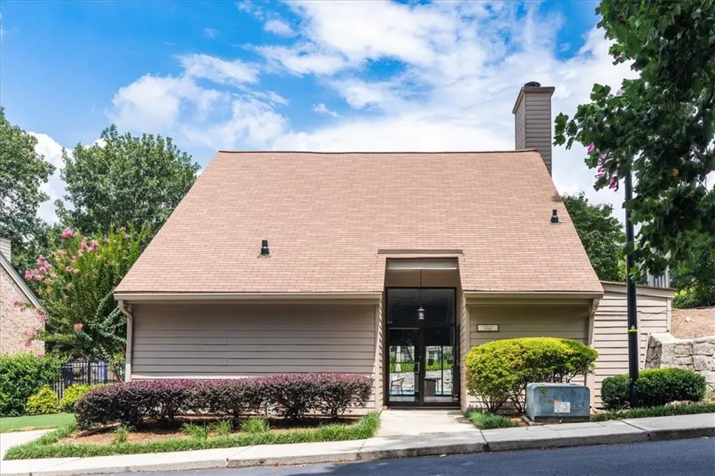 3626 Stonewall Court Se, Atlanta, Georgia 30339, 2 Bedrooms Bedrooms, ,1 BathroomBathrooms,Residential,For Sale,3626 Stonewall Court Se,7620876