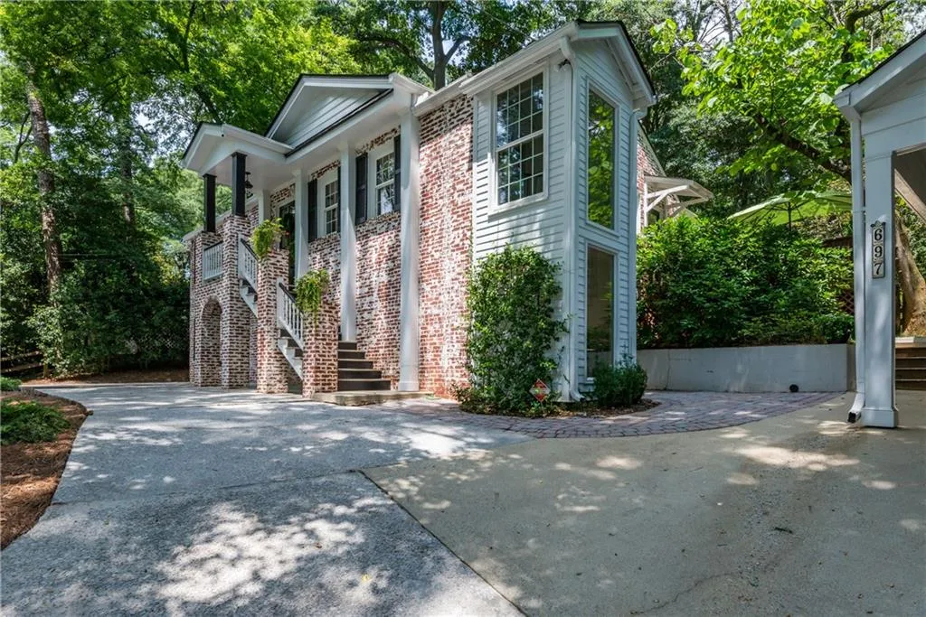 697 Forrest Trail Nw, Atlanta, Georgia 30318, 3 Bedrooms Bedrooms, ,3 BathroomsBathrooms,Residential,Sold,697 Forrest Trail Nw,5896235