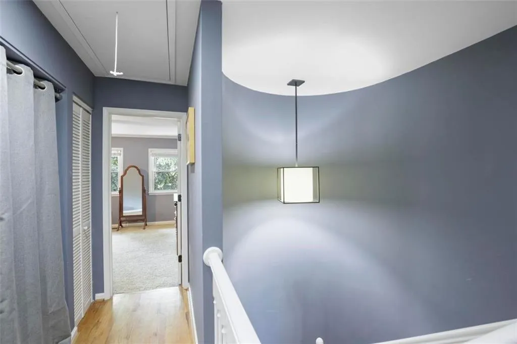 214 Peachtree Hollow Court Ne, Atlanta, Georgia 30328, 2 Bedrooms Bedrooms, ,2 BathroomsBathrooms,Residential,Sold,214 Peachtree Hollow Court Ne,7210362