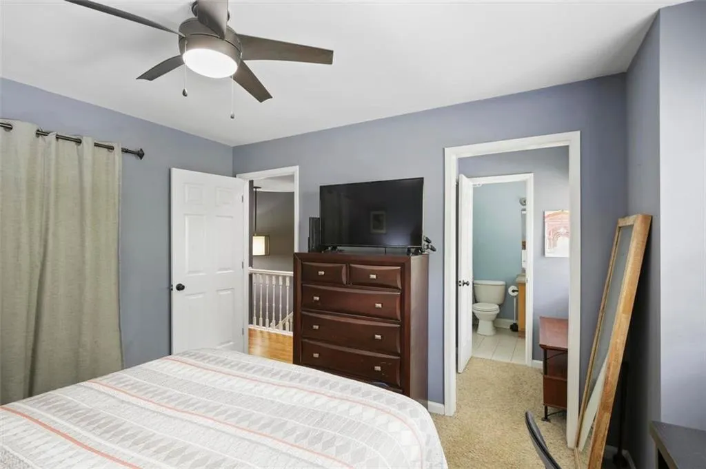 214 Peachtree Hollow Court Ne, Atlanta, Georgia 30328, 2 Bedrooms Bedrooms, ,2 BathroomsBathrooms,Residential,Sold,214 Peachtree Hollow Court Ne,7210362