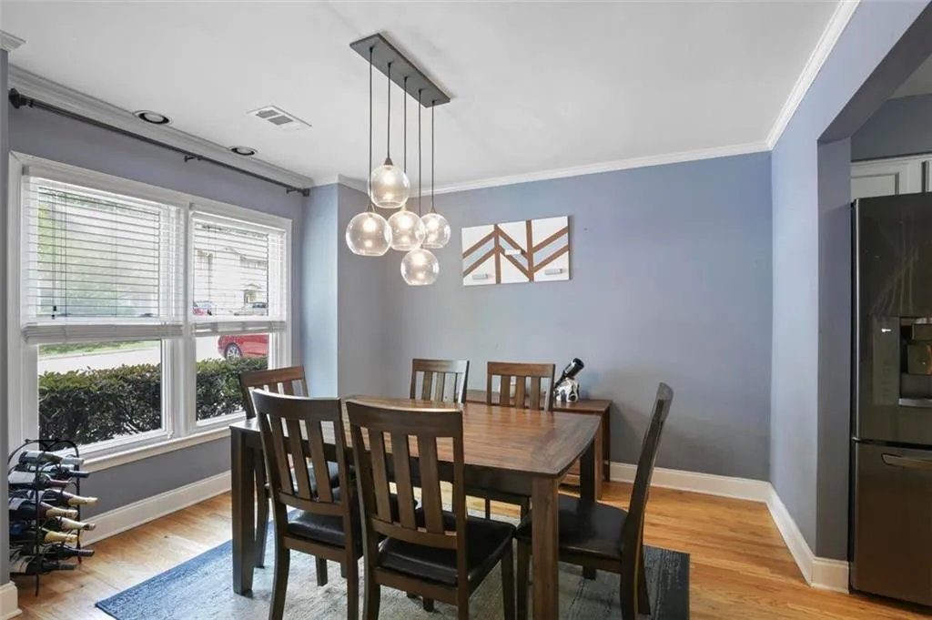 214 Peachtree Hollow Court Ne, Atlanta, Georgia 30328, 2 Bedrooms Bedrooms, ,2 BathroomsBathrooms,Residential,Sold,214 Peachtree Hollow Court Ne,7210362