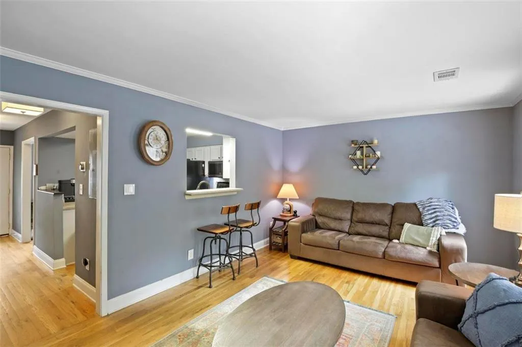 214 Peachtree Hollow Court Ne, Atlanta, Georgia 30328, 2 Bedrooms Bedrooms, ,2 BathroomsBathrooms,Residential,Sold,214 Peachtree Hollow Court Ne,7210362