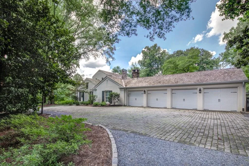 4925 Jett Road, Atlanta, Georgia 30327, 6 Bedrooms Bedrooms, ,6 BathroomsBathrooms,Residential,Sold,4925 Jett Road,6756206