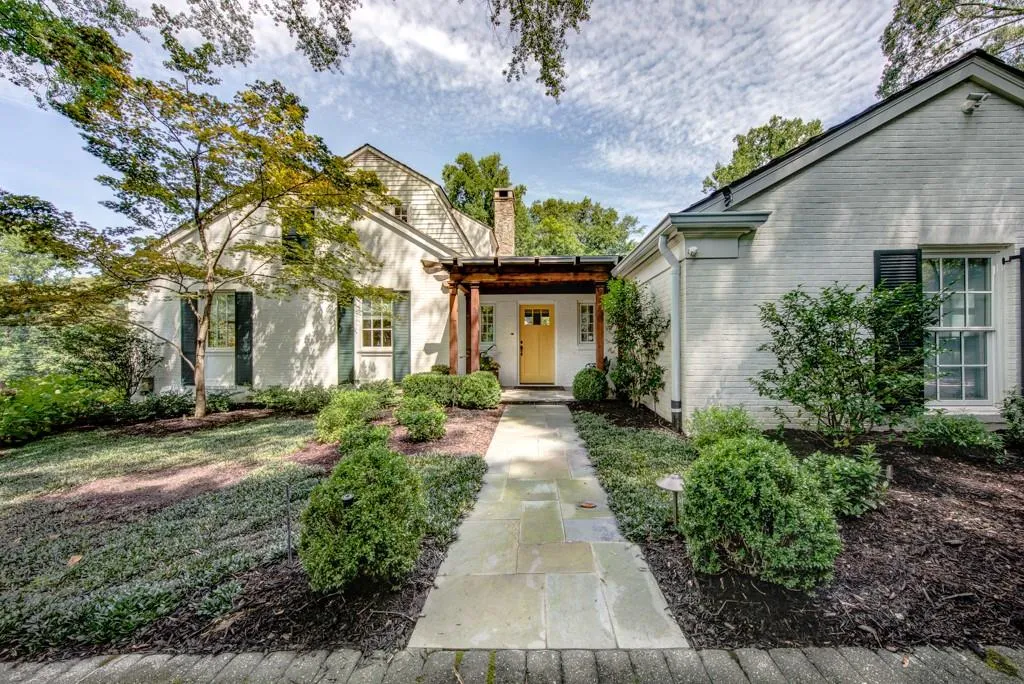 4925 Jett Road, Atlanta, Georgia 30327, 6 Bedrooms Bedrooms, ,6 BathroomsBathrooms,Residential,Sold,4925 Jett Road,6756206