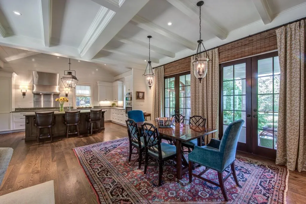 4925 Jett Road, Atlanta, Georgia 30327, 6 Bedrooms Bedrooms, ,6 BathroomsBathrooms,Residential,Sold,4925 Jett Road,6756206