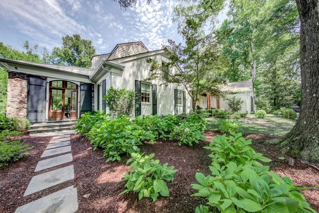 4925 Jett Road, Atlanta, Georgia 30327, 6 Bedrooms Bedrooms, ,6 BathroomsBathrooms,Residential,Sold,4925 Jett Road,6756206