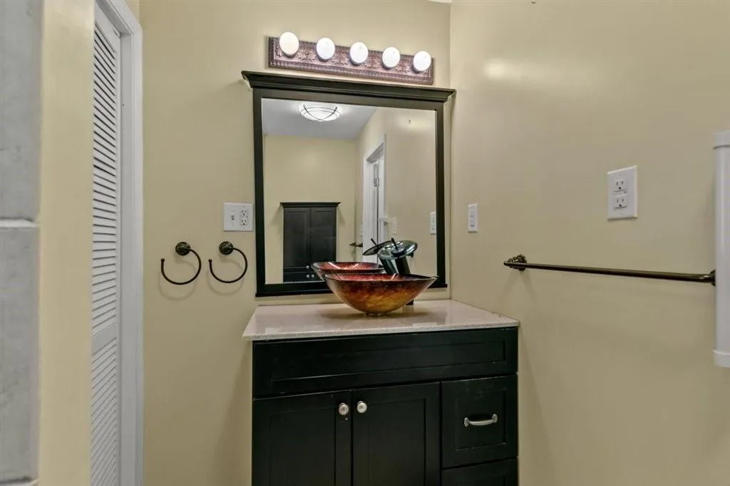 1030 Windsor Parkway, Sandy Springs, Georgia 30319, 4 Bedrooms Bedrooms, ,3 BathroomsBathrooms,Residential,Sold,1030 Windsor Parkway,7190874