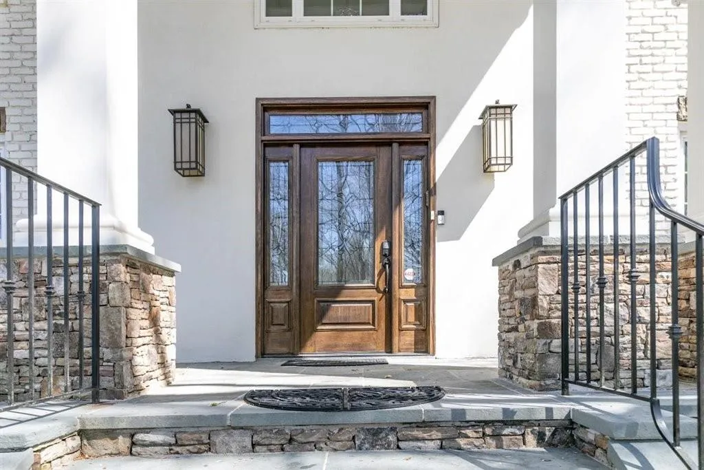 1030 Windsor Parkway, Sandy Springs, Georgia 30319, 4 Bedrooms Bedrooms, ,3 BathroomsBathrooms,Residential,Sold,1030 Windsor Parkway,7190874