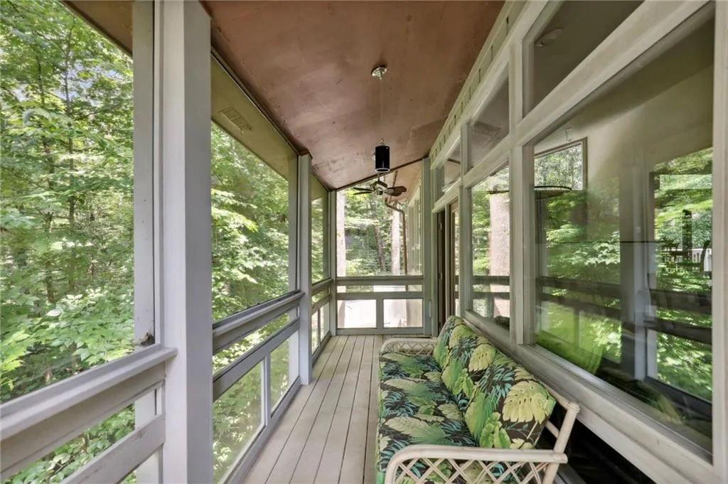 535 Amberidge Trail, Sandy Springs, Georgia 30328, 5 Bedrooms Bedrooms, ,4 BathroomsBathrooms,Residential,Sold,535 Amberidge Trail,7111268