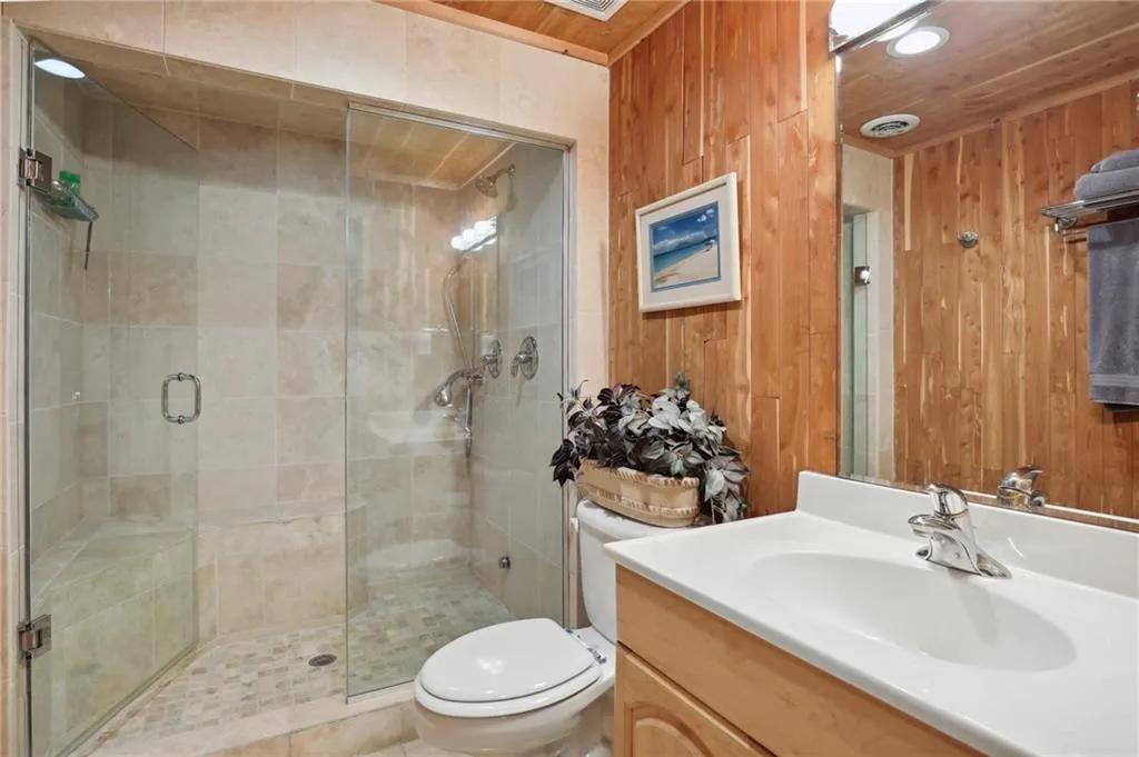 535 Amberidge Trail, Sandy Springs, Georgia 30328, 5 Bedrooms Bedrooms, ,4 BathroomsBathrooms,Residential,Sold,535 Amberidge Trail,7111268