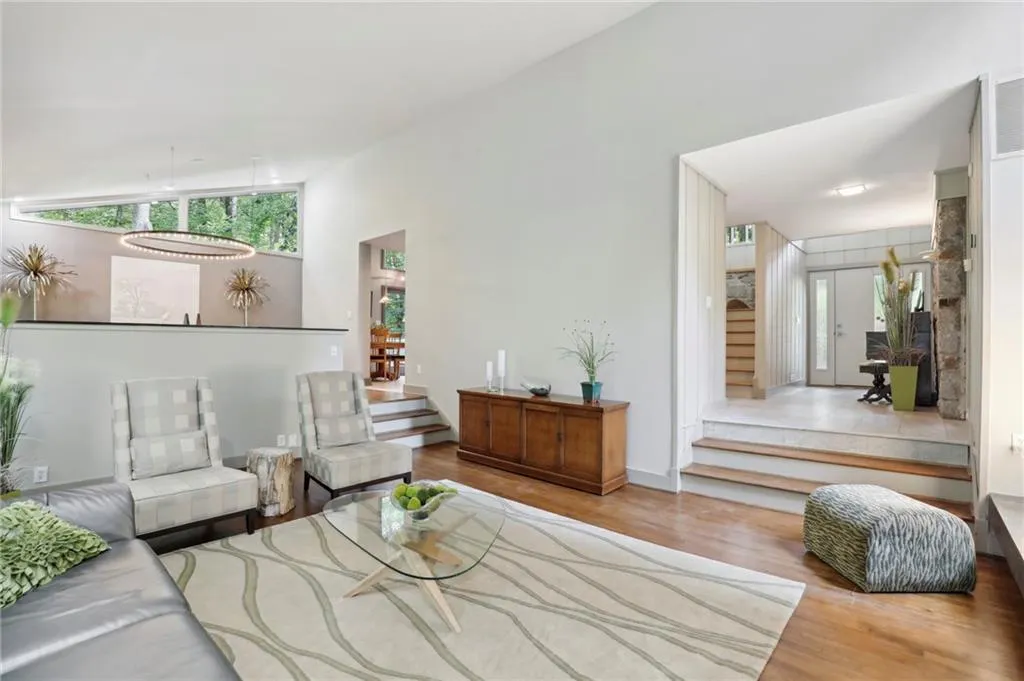 535 Amberidge Trail, Sandy Springs, Georgia 30328, 5 Bedrooms Bedrooms, ,4 BathroomsBathrooms,Residential,Sold,535 Amberidge Trail,7111268