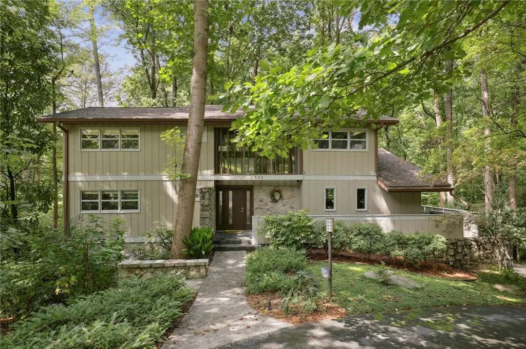 535 Amberidge Trail, Sandy Springs, Georgia 30328, 5 Bedrooms Bedrooms, ,4 BathroomsBathrooms,Residential,Sold,535 Amberidge Trail,7111268