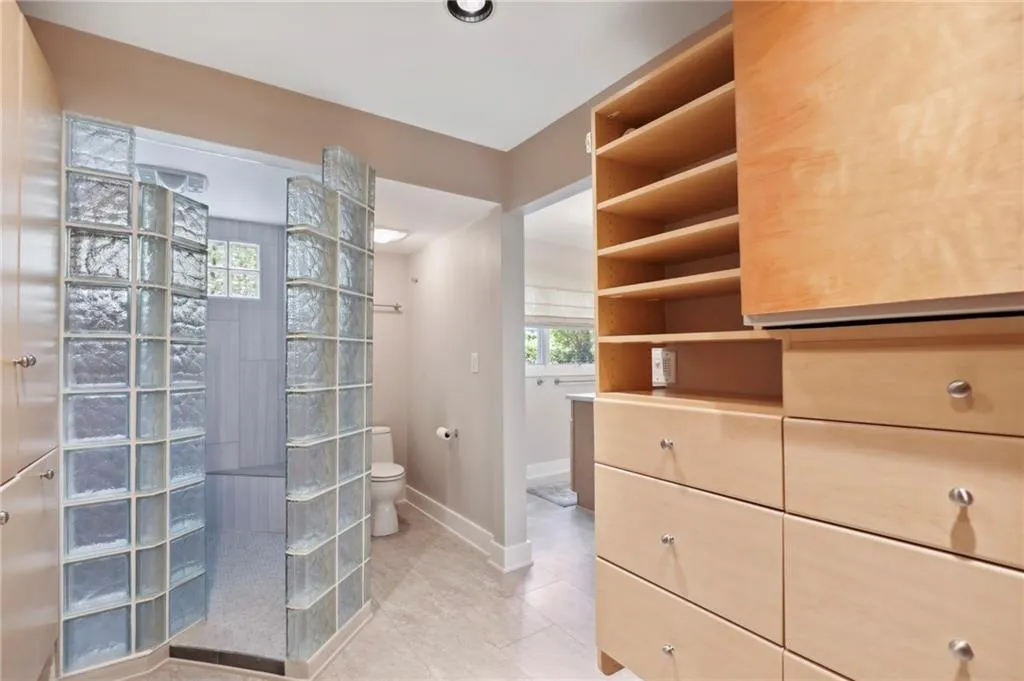 535 Amberidge Trail, Sandy Springs, Georgia 30328, 5 Bedrooms Bedrooms, ,4 BathroomsBathrooms,Residential,Sold,535 Amberidge Trail,7111268