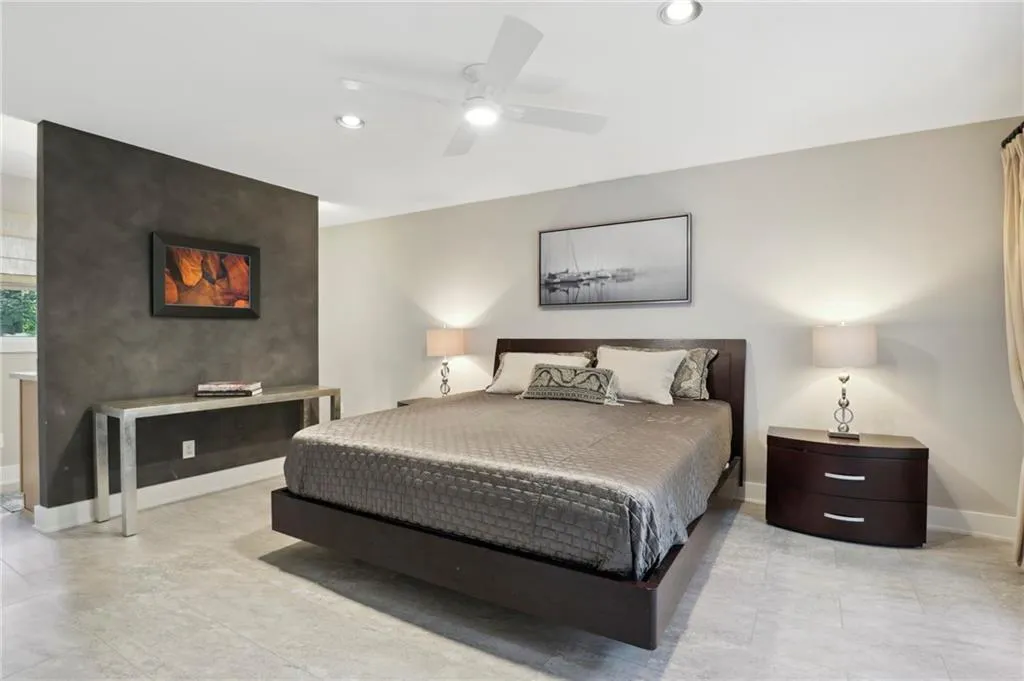 535 Amberidge Trail, Sandy Springs, Georgia 30328, 5 Bedrooms Bedrooms, ,4 BathroomsBathrooms,Residential,Sold,535 Amberidge Trail,7111268