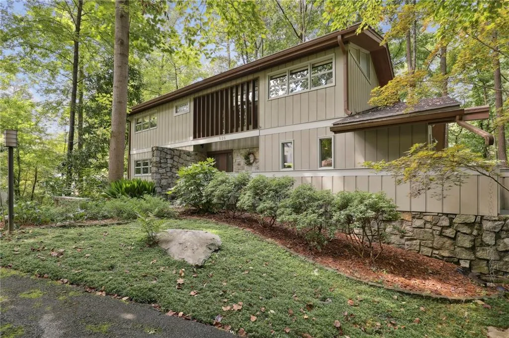 535 Amberidge Trail, Sandy Springs, Georgia 30328, 5 Bedrooms Bedrooms, ,4 BathroomsBathrooms,Residential,Sold,535 Amberidge Trail,7111268