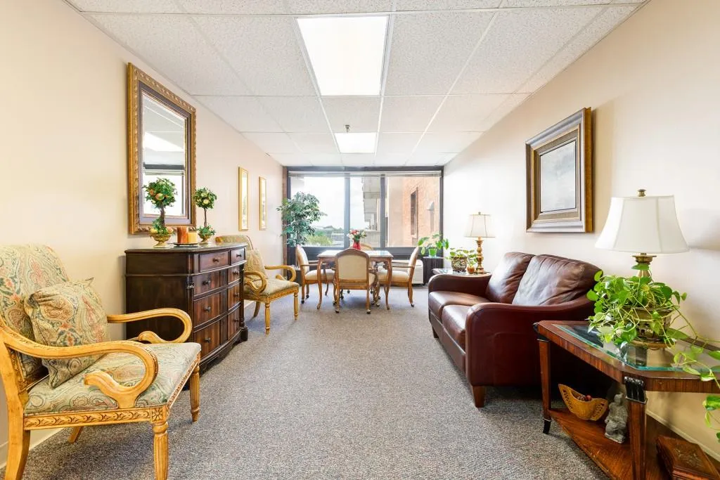 300 Johnson Ferry Road Ne Unit A1002, Sandy Springs, Georgia 30328, 1 Bedroom Bedrooms, ,1 BathroomBathrooms,Residential,Sold,300 Johnson Ferry Road Ne Unit A1002,6061427