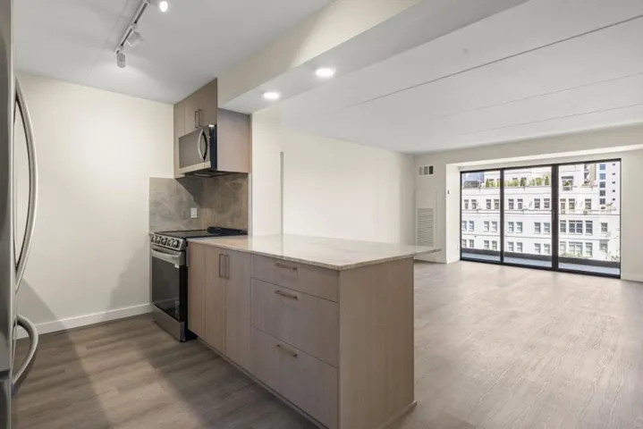 2460 Peachtree Road Ne Unit 608, Atlanta, Georgia 30305