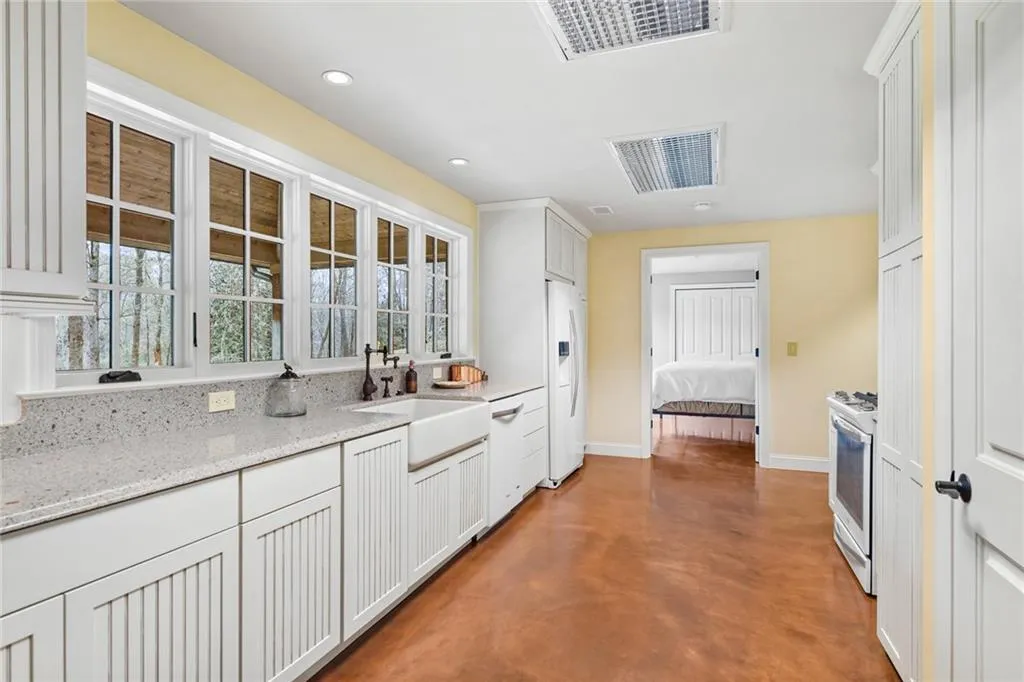 4824 Northside Drive, Atlanta, Georgia 30327, 1 Bedroom Bedrooms, 0 ,1 BathroomBathrooms,Land,For Sale,4824 Northside Drive,7828819