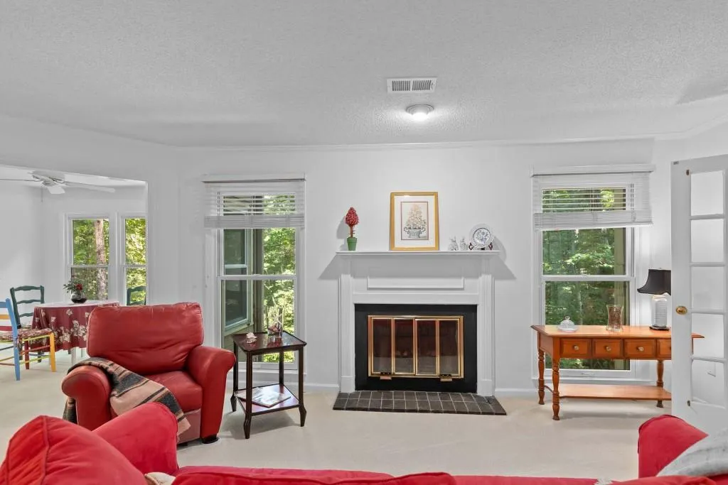 109 Bainbridge Drive, Sandy Springs, Georgia 30327, 2 Bedrooms Bedrooms, ,2 BathroomsBathrooms,Residential,For Sale,109 Bainbridge Drive,7618268
