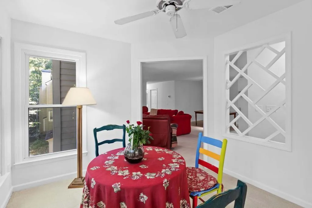 109 Bainbridge Drive, Sandy Springs, Georgia 30327, 2 Bedrooms Bedrooms, ,2 BathroomsBathrooms,Residential,For Sale,109 Bainbridge Drive,7618268