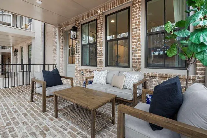 MODEL home photo