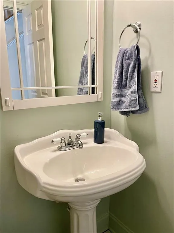 Bathroom featuring sink