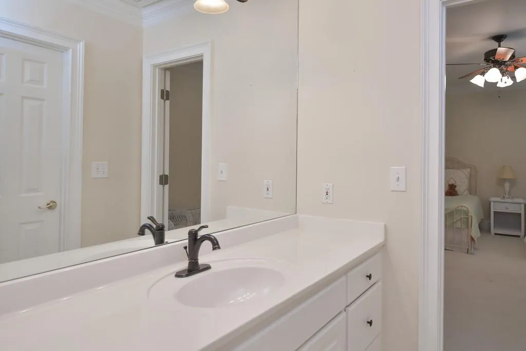55 Saddleview Run, Sandy Springs, Georgia 30350, 5 Bedrooms Bedrooms, ,4 BathroomsBathrooms,Residential,Sold,55 Saddleview Run,6537423
