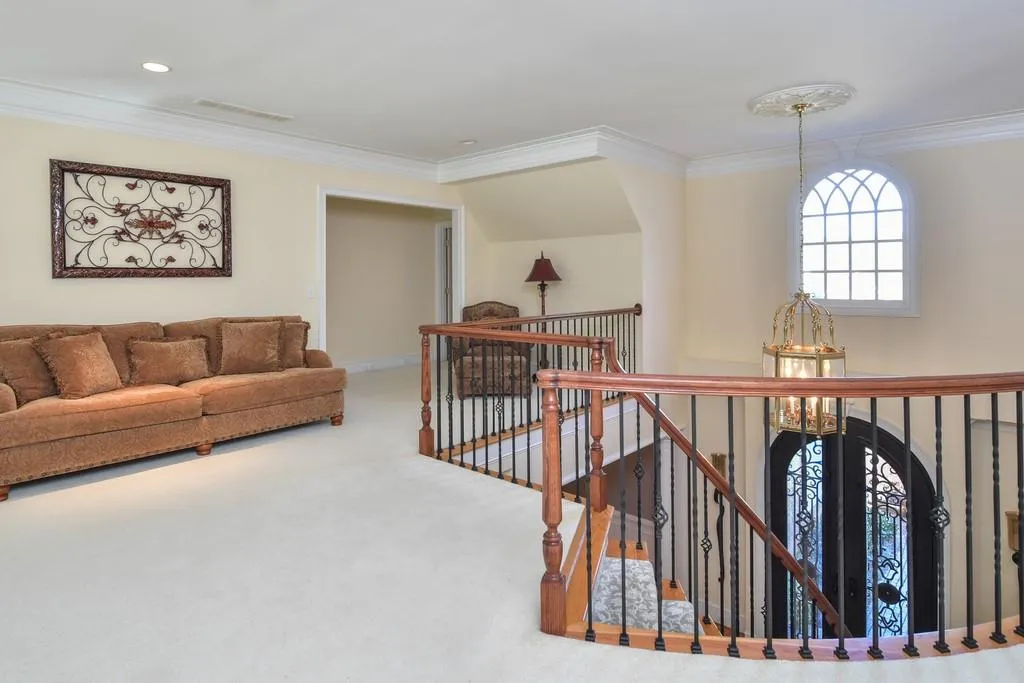 55 Saddleview Run, Sandy Springs, Georgia 30350, 5 Bedrooms Bedrooms, ,4 BathroomsBathrooms,Residential,Sold,55 Saddleview Run,6537423