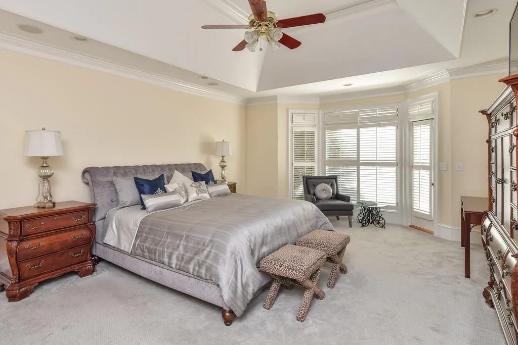 55 Saddleview Run, Sandy Springs, Georgia 30350, 5 Bedrooms Bedrooms, ,4 BathroomsBathrooms,Residential,Sold,55 Saddleview Run,6537423